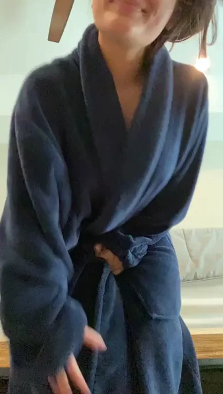 Volume up and watch til the end for a little sparkly surprise. (OC)