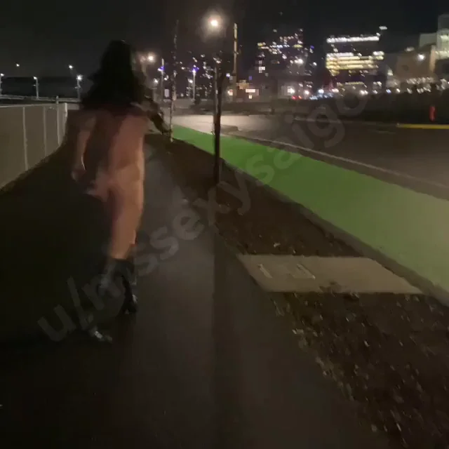 Walking While Naked? Asian??Cougar?Swinger