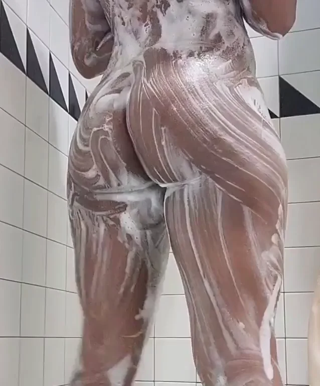 Do you love the way my ass jiggles