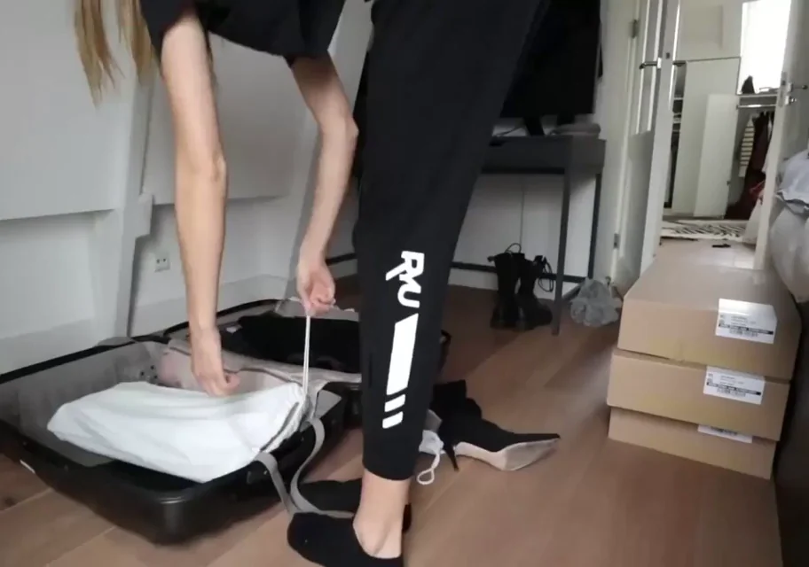 Sanne Vloet's Slutty Nip Slip Tease in Tight Leggings