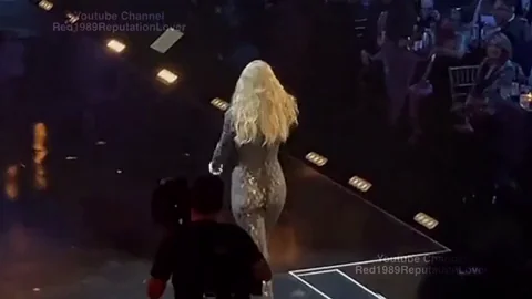 Taylor Swift bodysuit at the Rock and Roll Hall of Fame
