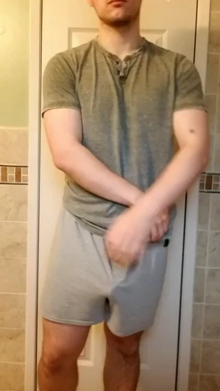 Quick Naughty Strip & Cock Tease Before My Shower 💦🍆