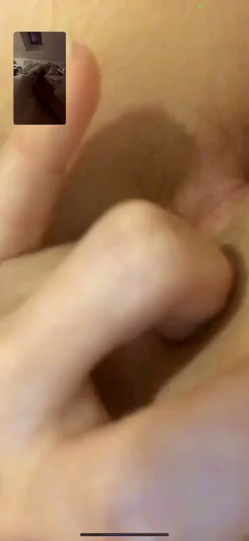 Me and daddy on FaceTime last night ?