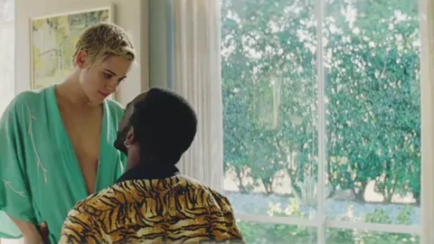 🔥 Kristen Stewart's Steamy Kiss & Cleavage Tease in Seberg 💋🍒