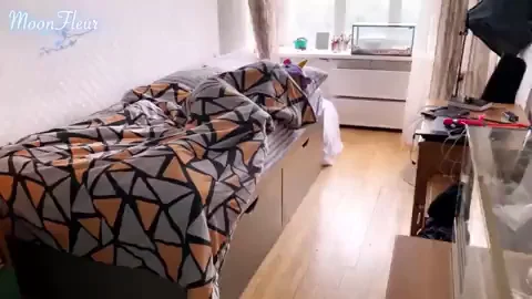 Guy takes advantage of his sleeping stepsis