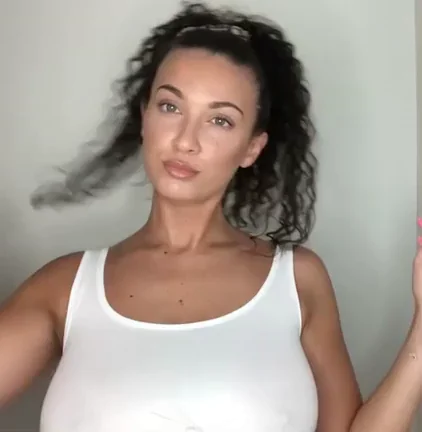 Nice Reveal