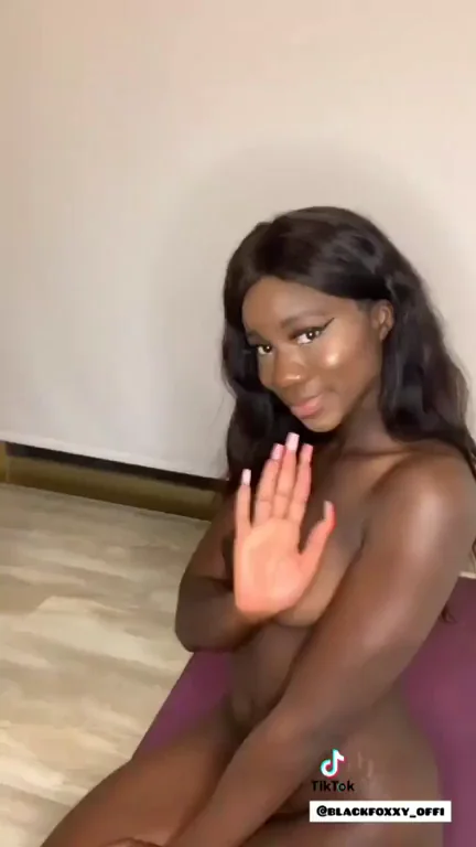 Ebony Babe Teaches Naughty Yoga Stretches 😈🧘‍♀️🍑