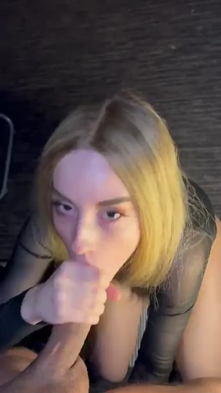 Blonde Throatpie Keeper 💦👅