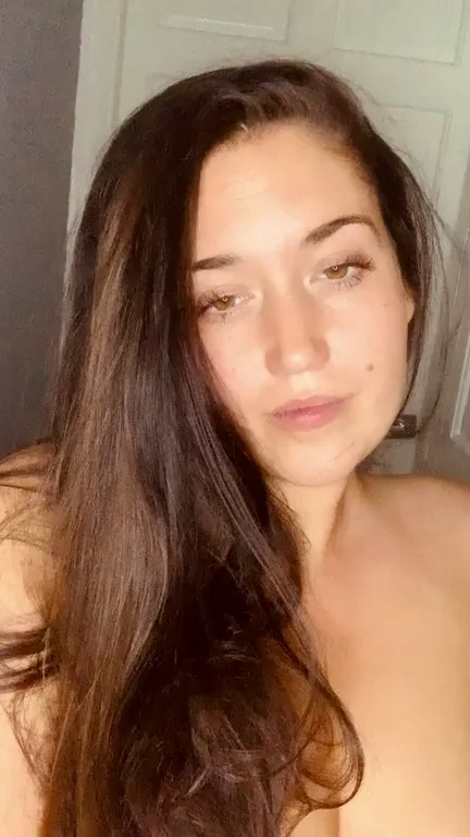 Be honest would you masturbate to my nudes if I ever sent you some???