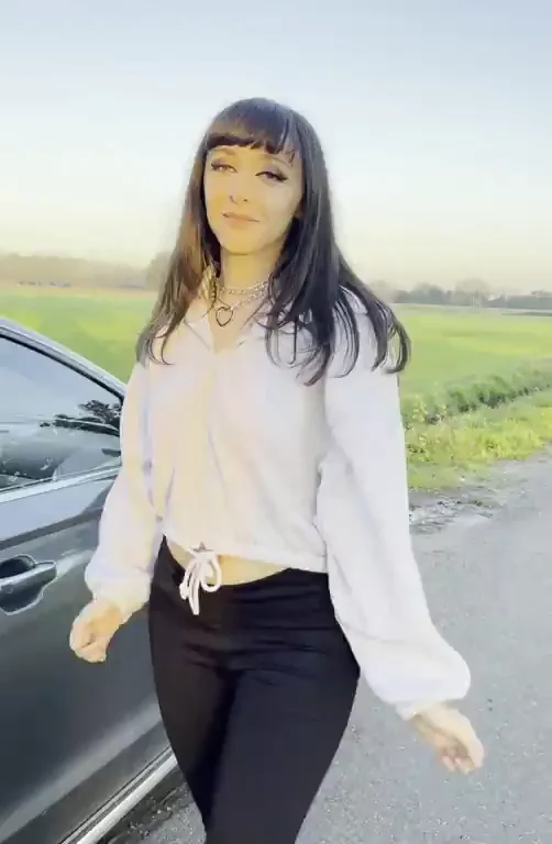 I saw the sunset and just wanted to drop my tits! [gif]