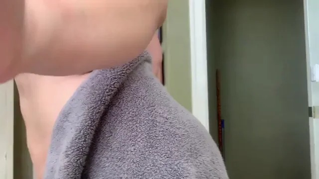 I shake dry too .. woof ??