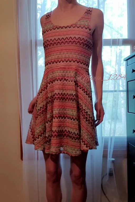 5'3" 99lb 36yo MILF Mom of 2: Still a Fuckable Petite Slut? 🔥🍑