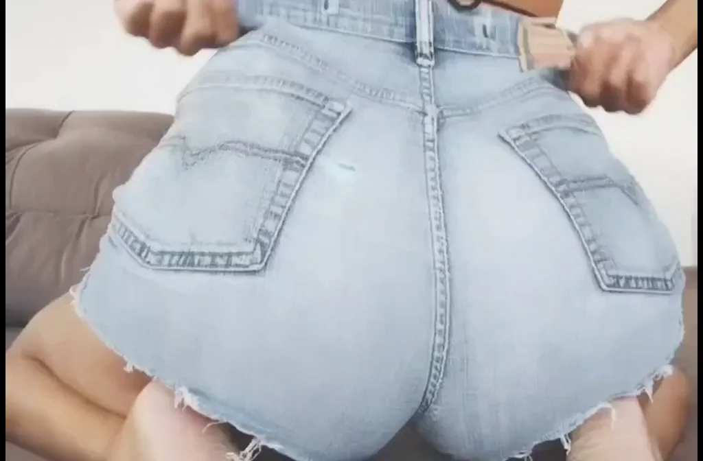 Tight wasted jeans.