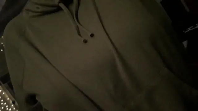 Super fun titty drop. I sure do love playing with these big ol' saggers