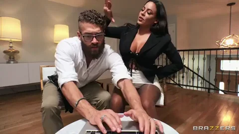 Luna Star - It's My Fucking Wifi