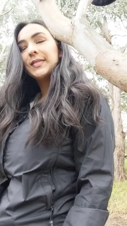 Her Free Album In Comments