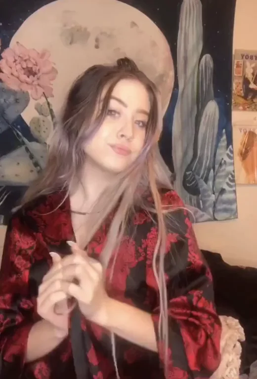 Crave This Slutty TikTok Vixen? 🔥🍑 (Free Mega in Comments!)