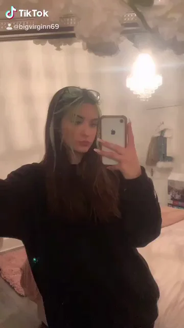 Teasing TikTok Slut Begs to Flash Her Tits