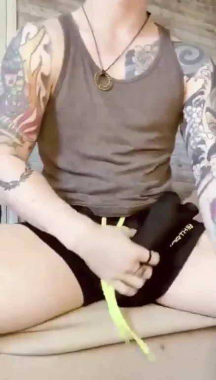 (OF) After the gym I cant get out of (m)y clothes fast enough