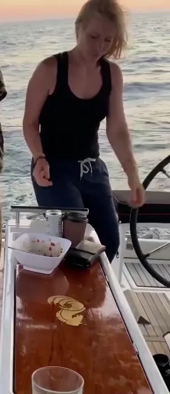 Natasha Bedingfield's Juicy Boat Booty 🍑🌅