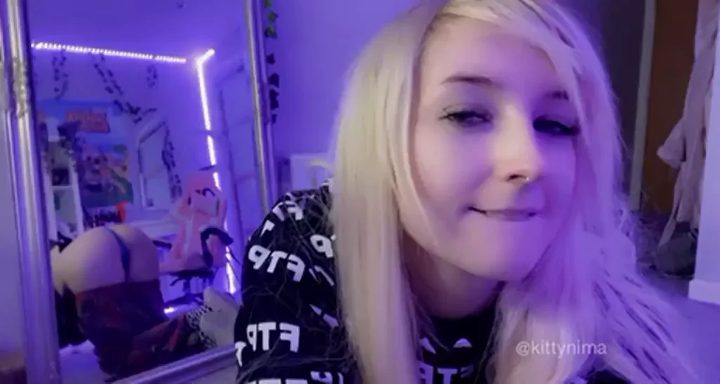 no makeup + booty ?