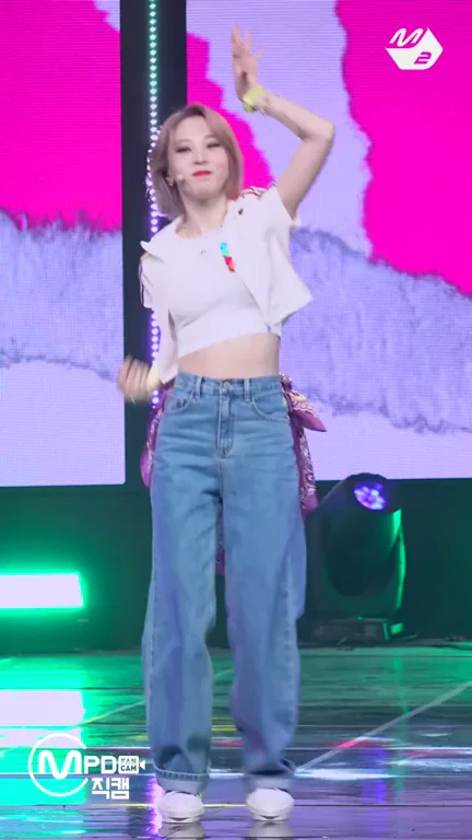 MAMAMOO - Moonbyul