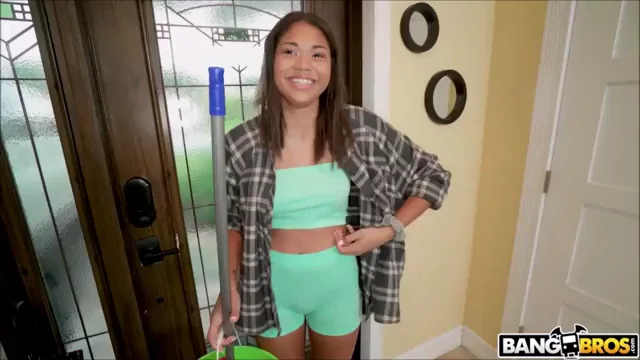 Michelle Anderson: Shy Asian Maid's Juicy Booty Tease 🍑😈
