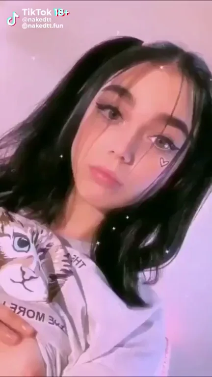 Slutty TikTok Teen Tease 💦🐱
