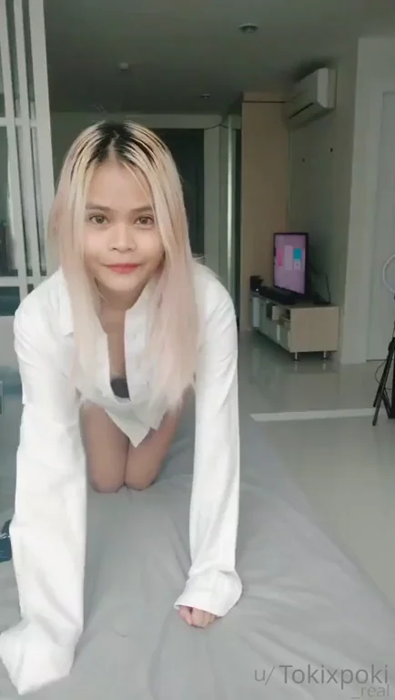 Rockin' Your Leftover Clothes in My Slutty Pad 😘👚