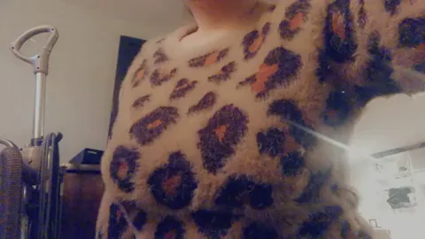 Day 3/100: F23's Leopard Tease Drops the Mic on 'Bigger Than You Thought'