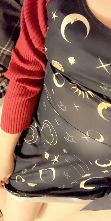 like what i’ve got hidden under my dress? ?