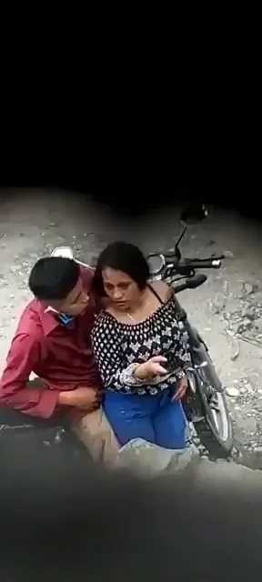 Leaked Desi Heat: Curvy Babe Rides Cock by the Bike in Outdoor Fuck Fest