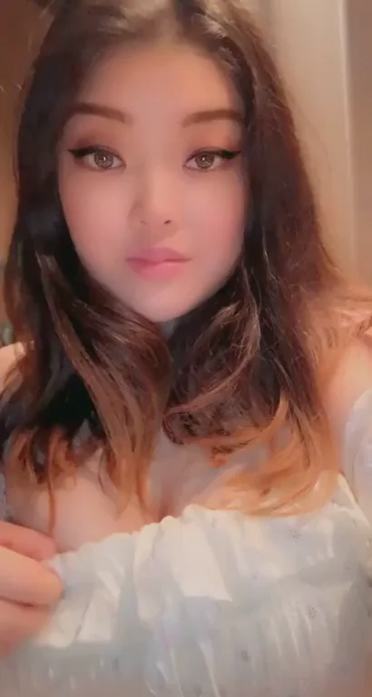 Be My Busty Asian GF with Massive Titties? 🍒👅