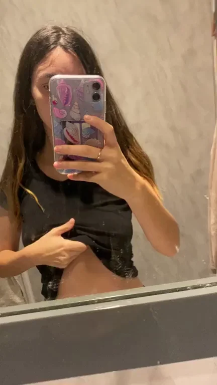 Watch my tits bounce ?