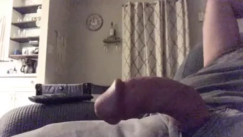 Watch my big fat cock go soft to hard ???