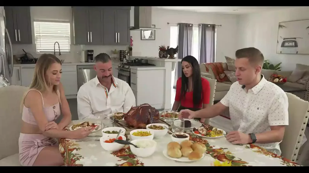 Everything Goes Wrong For Thanksgiving – Jamie Michelle and Kyler Quinn