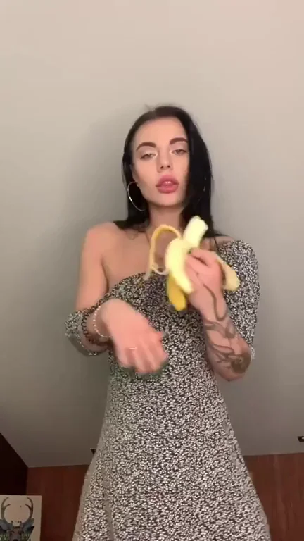 Would u let to give u the best BlowJob in ur life? Check my BJ skills on my FREE OnlyFans ?? link below