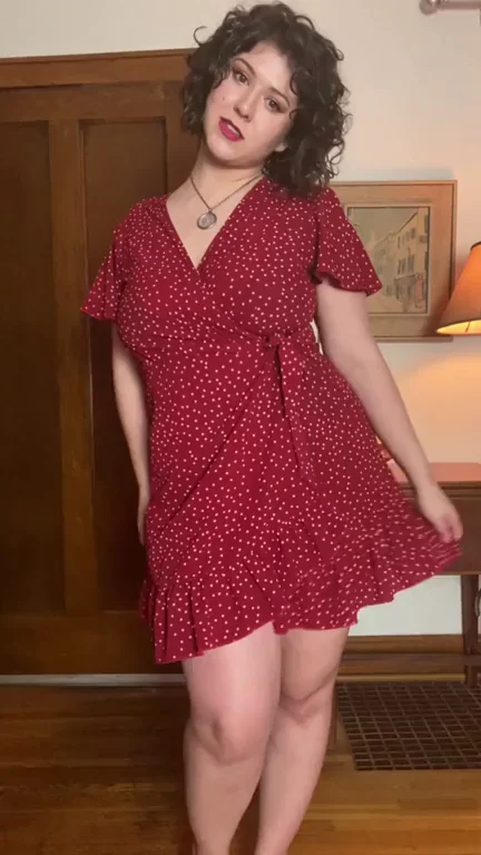 DO U LIKE MY DRESS ? (Free Content In Comment ? Check It Fast ??)