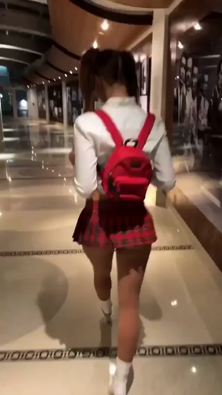Looking Cheeky [GIF]