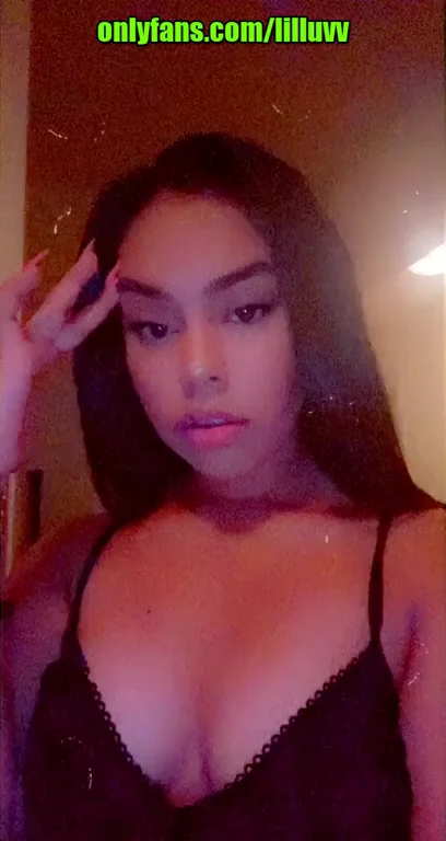 ? 18 YO ? I reply to all DMs ? Daily Uncensored Content ? Customs + Other Wishes ? Anal & Pussy Play