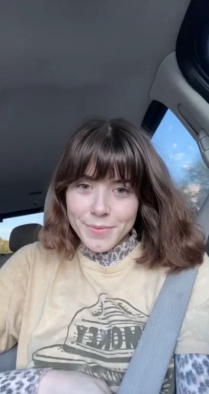 on coming traffic & you get a titty flash today ?