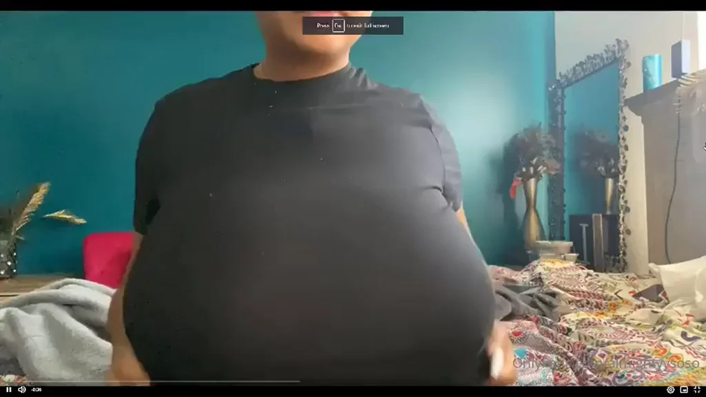 Sheeeesh! Ebony Babe's Massive Tits Pop Out 🔥🍈🍈