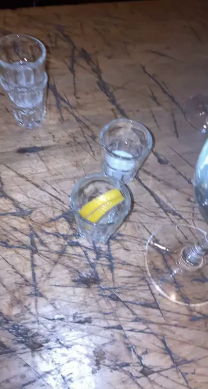 🍸 Bar Slut Gets Warmed Up for Public Fuck 🔥