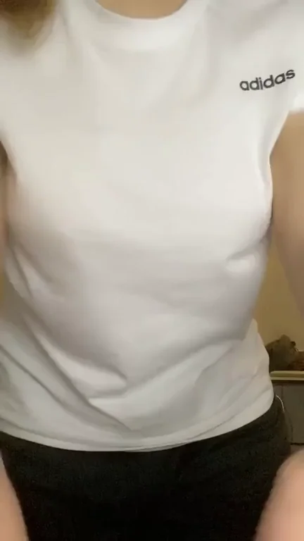 Adidas Tease: Curvy Babe's Tight Crop Top & Panty Flash