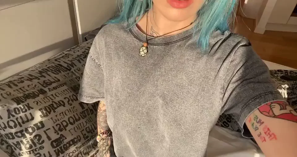 Boobies in the autumn sun ??????