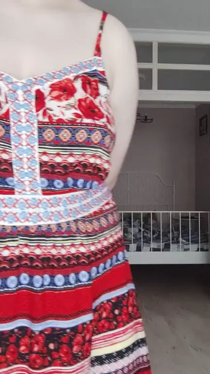 Tease That Tasty Curvy Body: Dress Drop to Juicy Ass Reveal