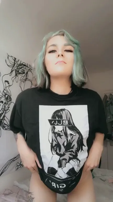 Epic Tiddy Drop from Oversized Tee