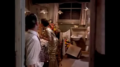 Marilyn Monroe's Steamy Showgirl Tits & Curves in The Prince and the Showgirl 🍒👗