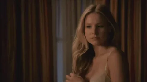 Kristen Bell's Slutty Slip 'n' Tease in House of Lies S1E4