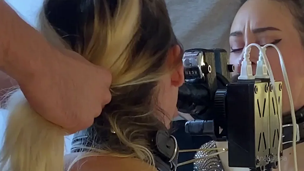 Daddy's Rough Hand Grabs My Hair for Deepthroat Training Help! 😈💦